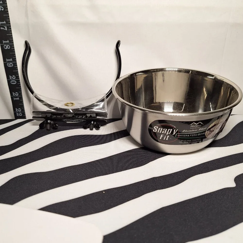 NWT Midwest Snap'y Fit Stainless Steel Water & Feed Bowl - 1 quart (4 cups)